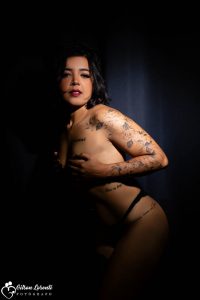 ensaio fotográfico feminino sensual em presidente prudente - fotógrafo em presidente prudente - retrato feminino em presidente prudente - empoderamento feminino.